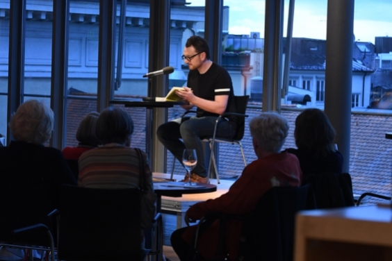 Lesung beim Speed-Dating im Literaturhaus, Juni 2017 (Foto: Catherina Hess).